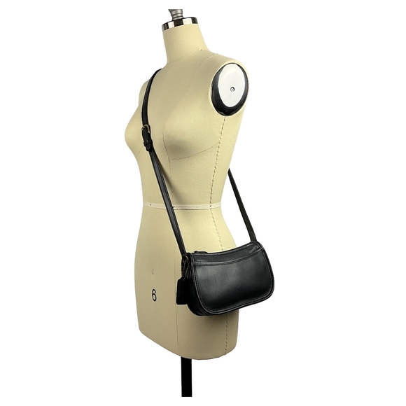 Vintage Y2K Coach 9031 Wendie Leather Crossbody Bag - Picture 13 of 14